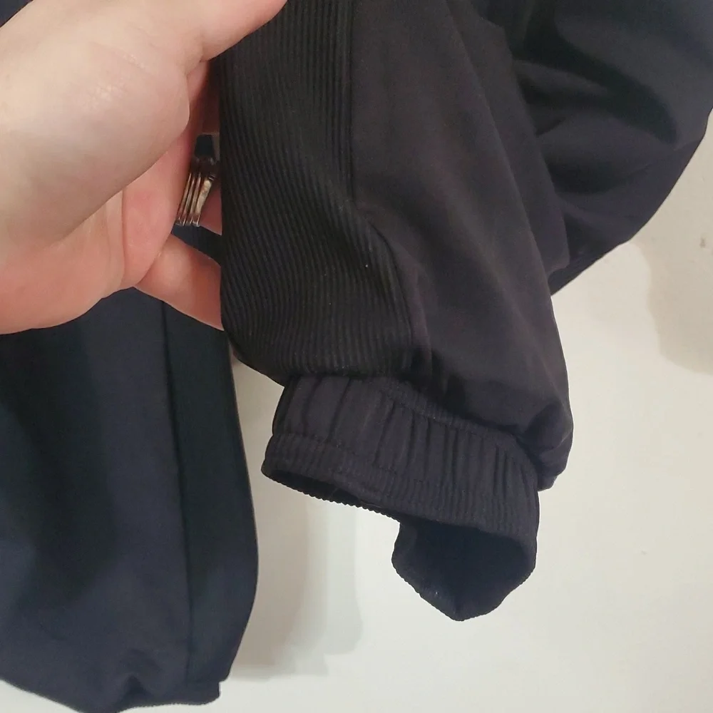 Athleta Brooklyn Lined Black Camo Joggers Size 14 - Picture 6 of 16